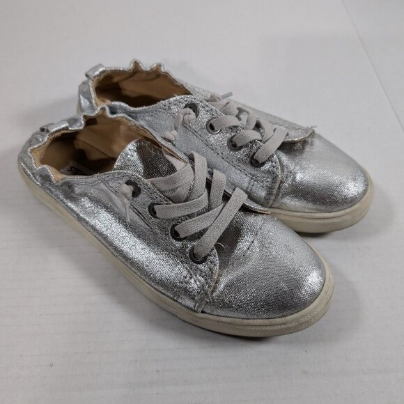 Steve Madden Silver Metallic Sneakers size 8 Jane - Picture 1 of 8